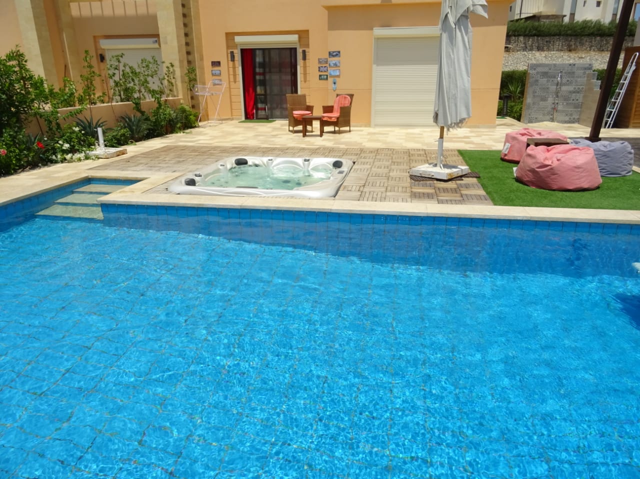  Villas