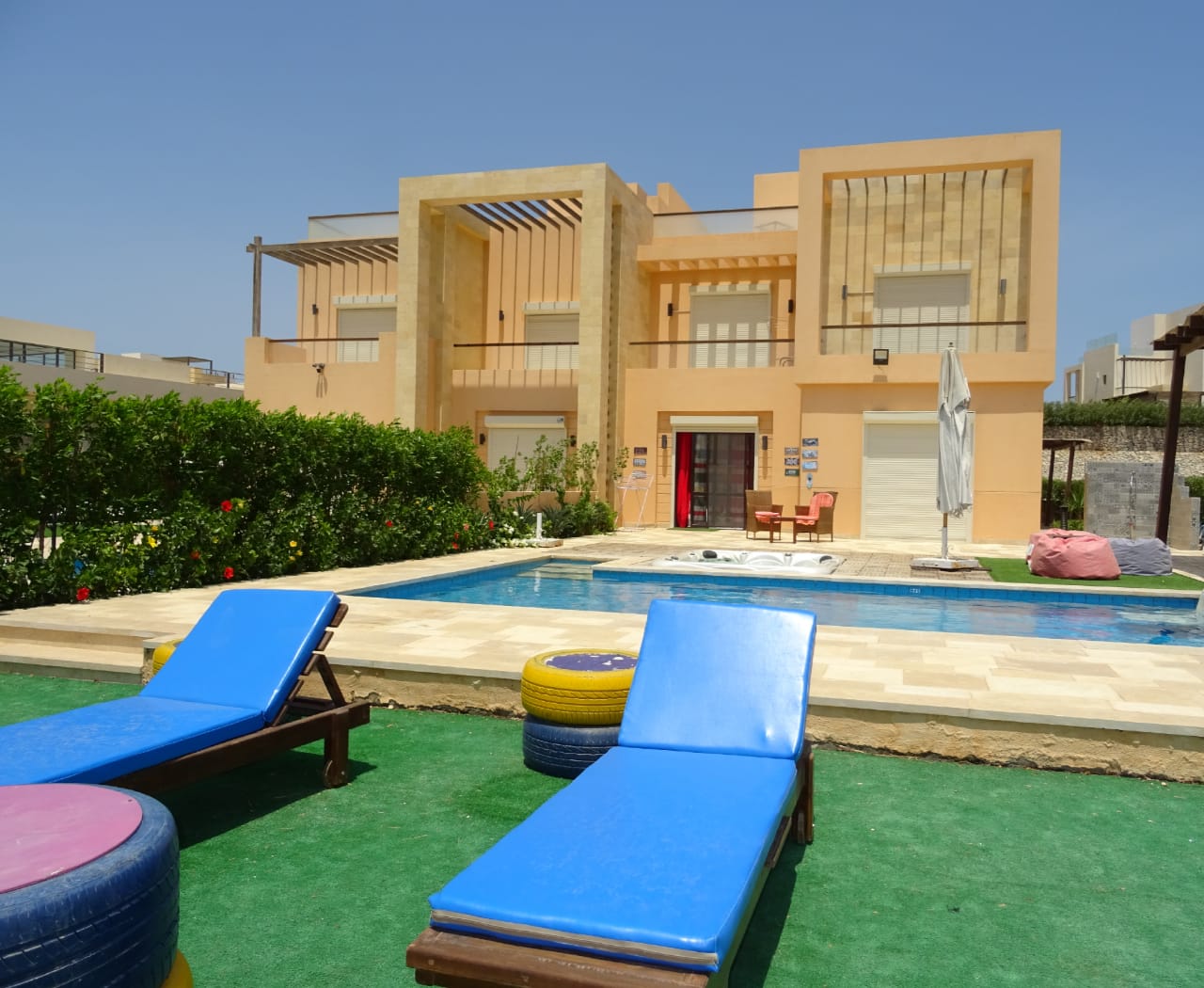  Villas