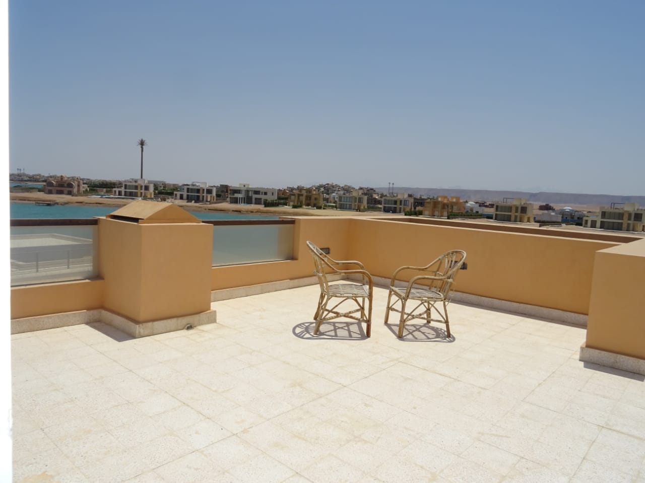  Villas