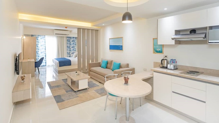  Apartments