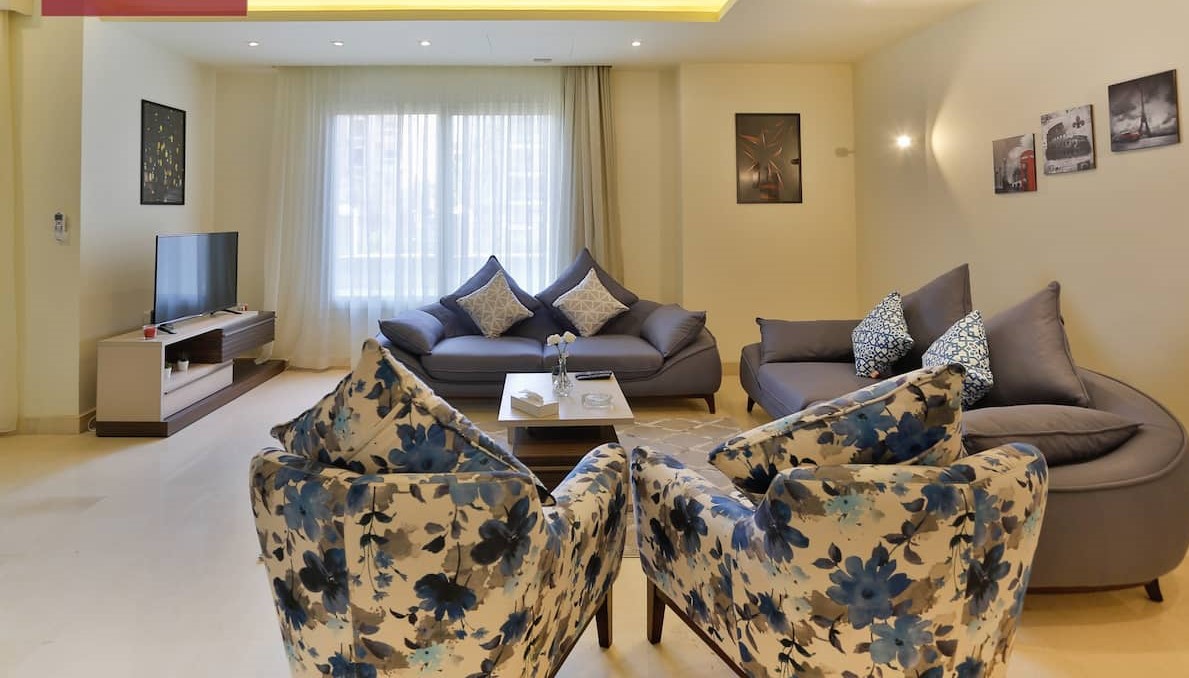  Apartments