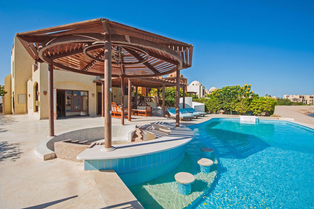  Villas