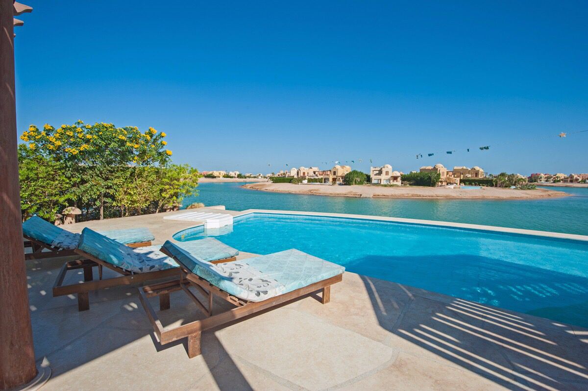  Villas