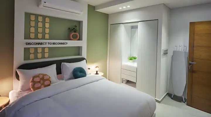  Apartments