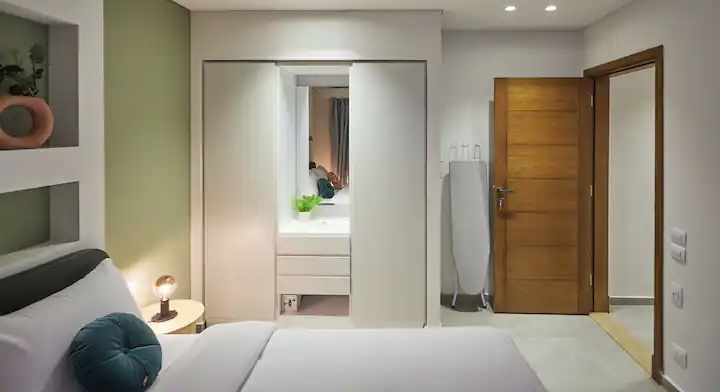  Apartments