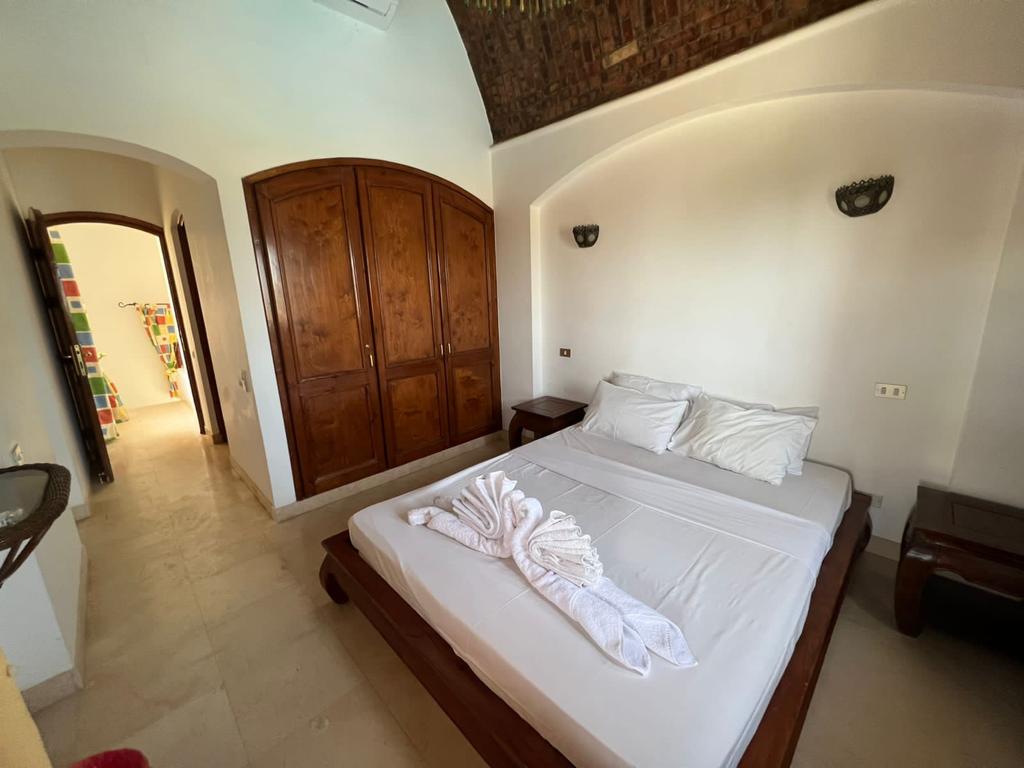  Villas