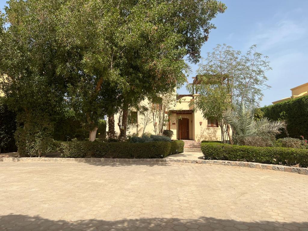  Villas
