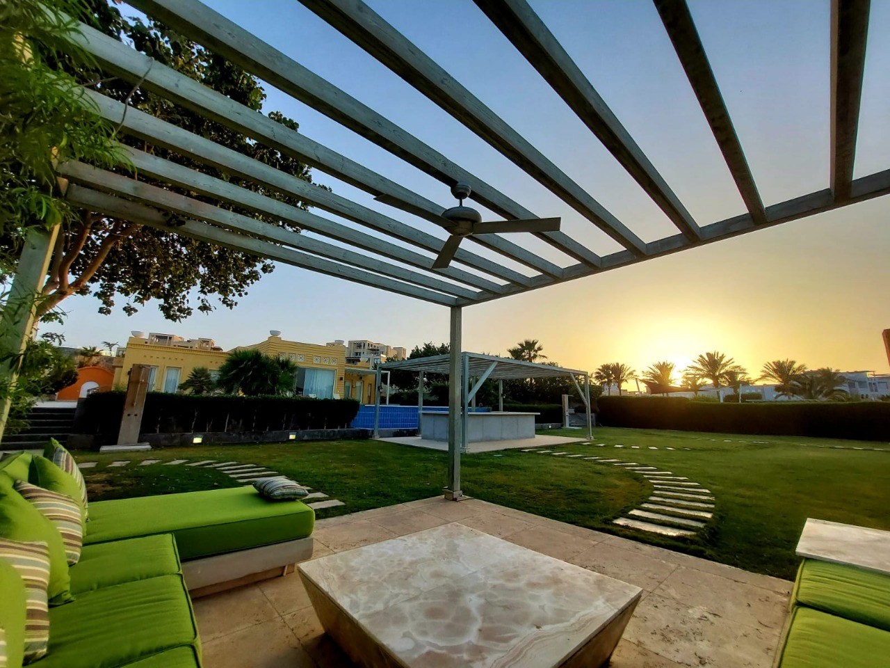  Villas