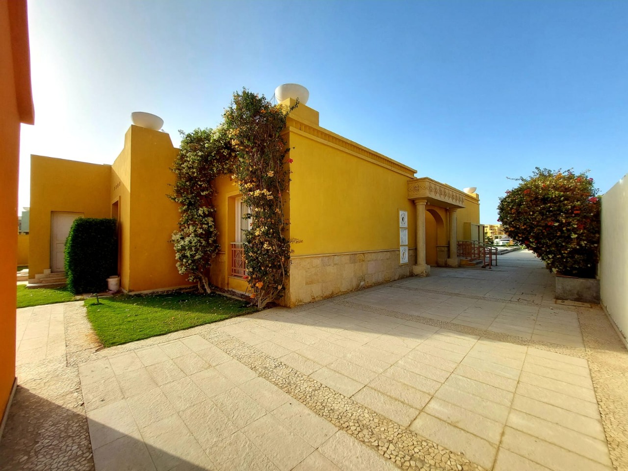  Villas