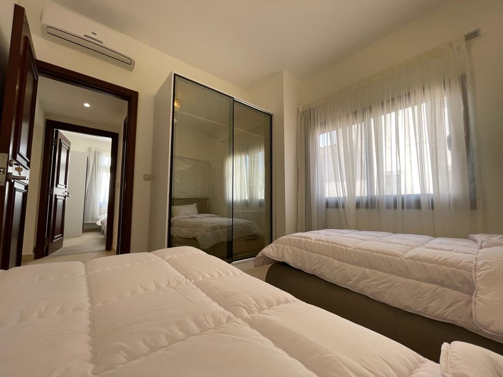  Villas