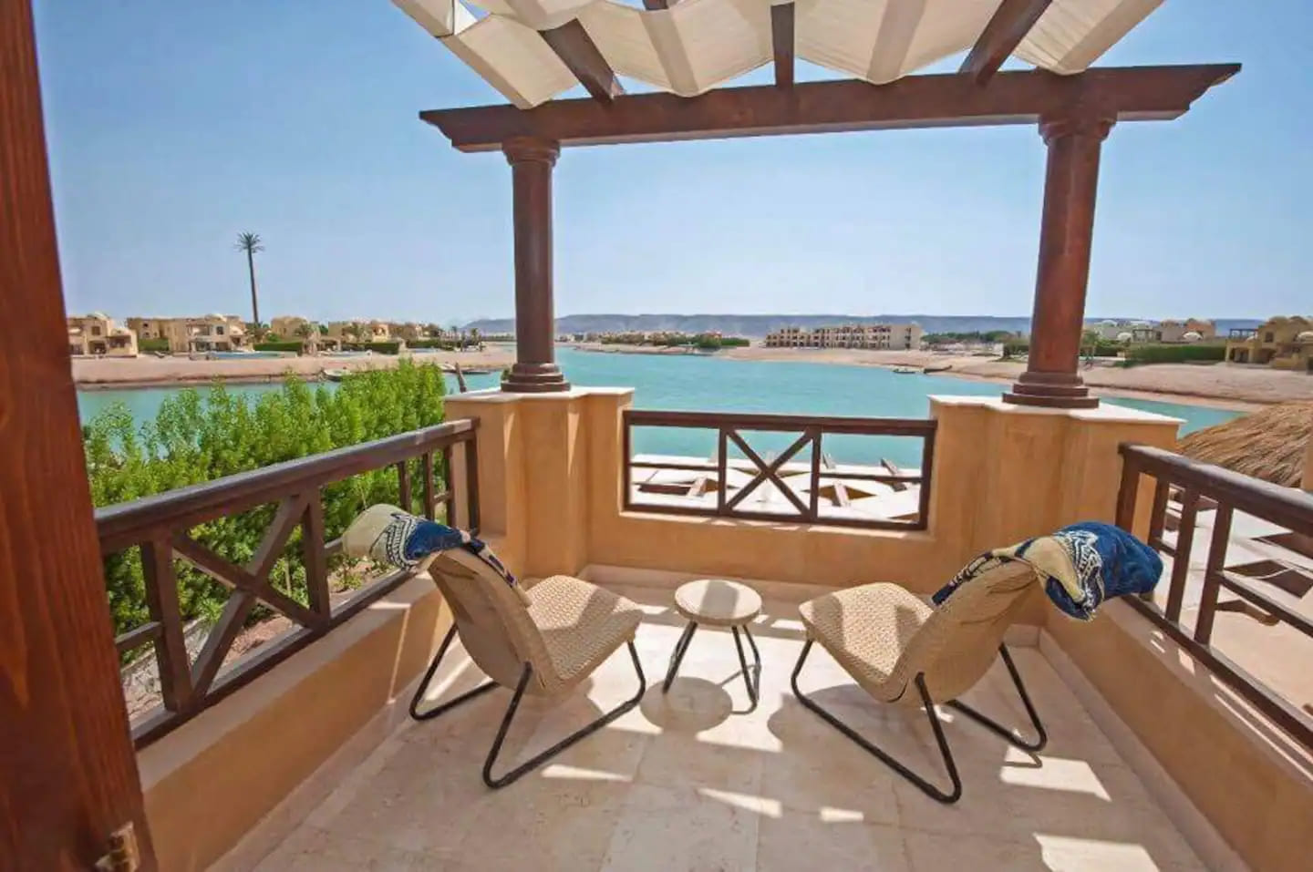  Villas