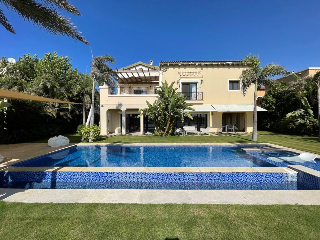  Villas