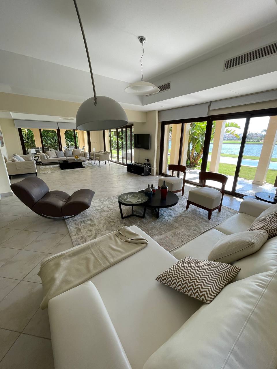  Villas