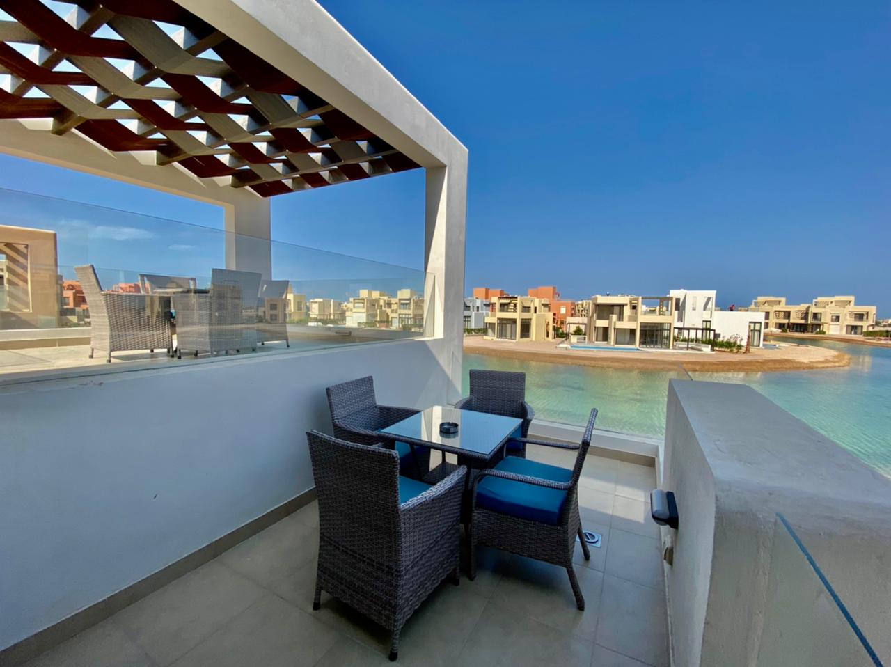  Villas