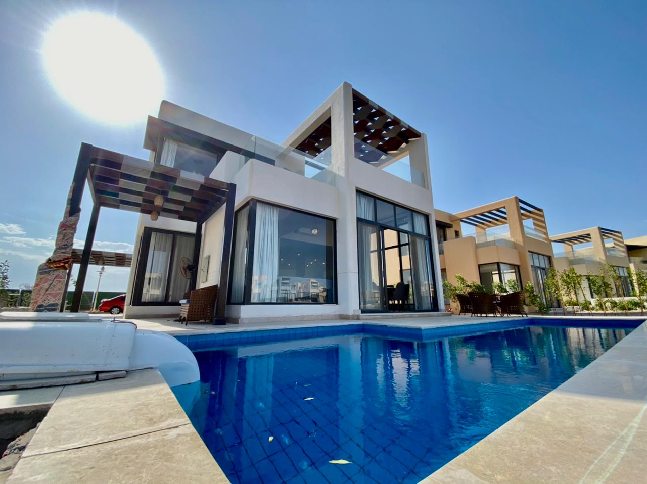  Villas