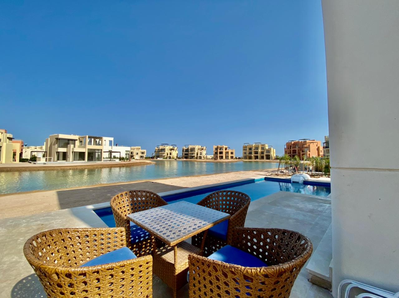  Villas