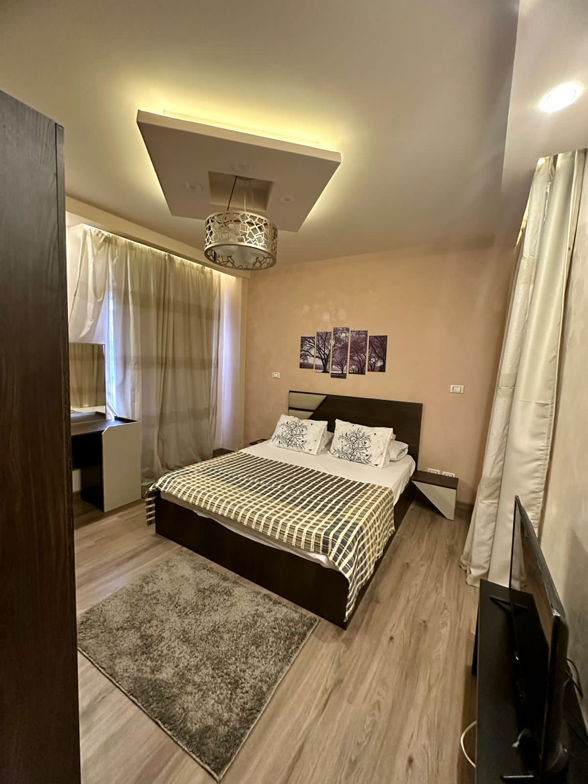  Apartments